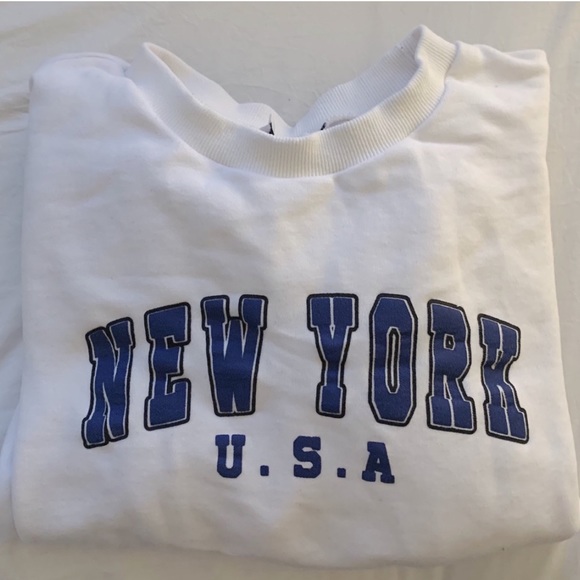 Princess Polly Sweaters - oversized NY sweater from Princesspolly ✨